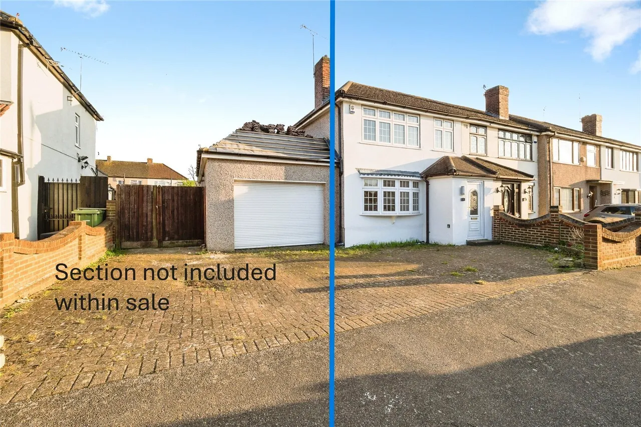 3 bed house for sale — Eyhurst Avenue, Hornchurch, RM12
