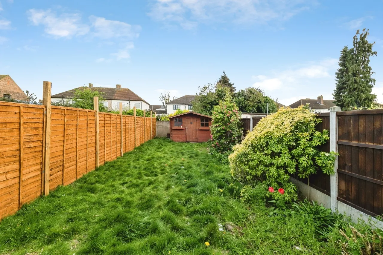 Eyhurst Avenue, Hornchurch, RM12, photo 9