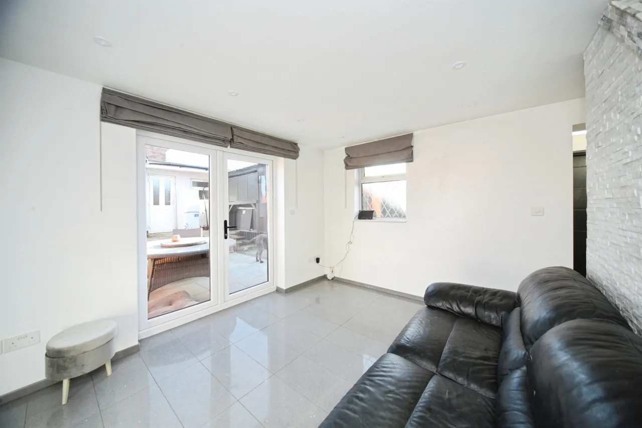 Bunting Road, Luton, LU4, photo 9