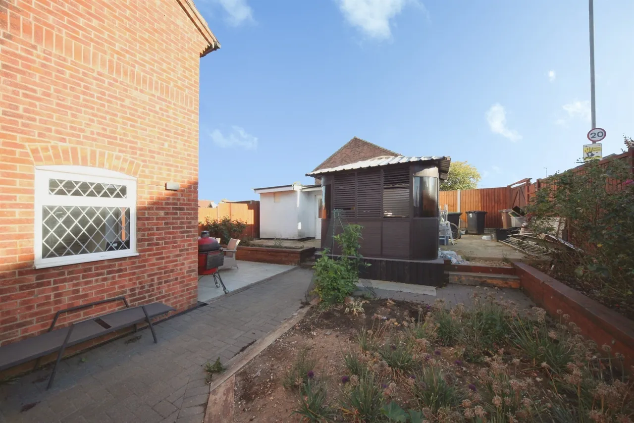 Bunting Road, Luton, LU4, photo 11