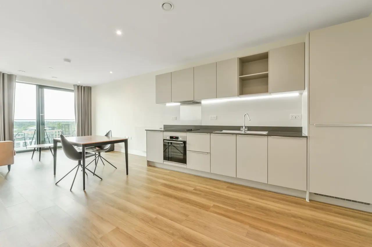 Flat 1301, Underwood House, Brentford, photo 3