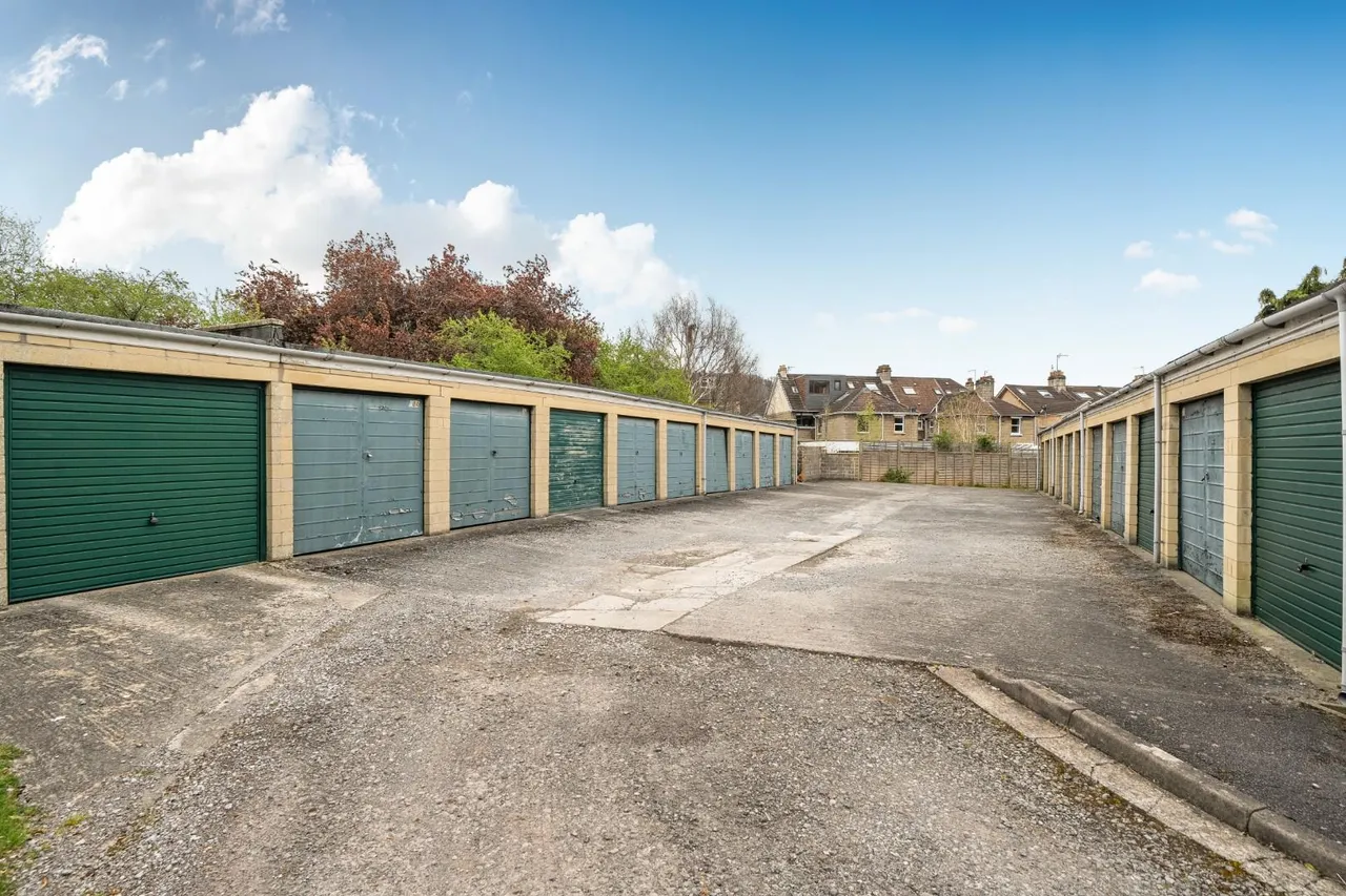 Forester Avenue, Bath, BA2, photo 14