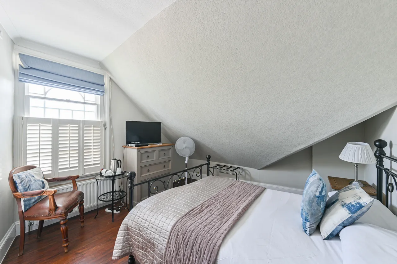 London, SW12, photo 23