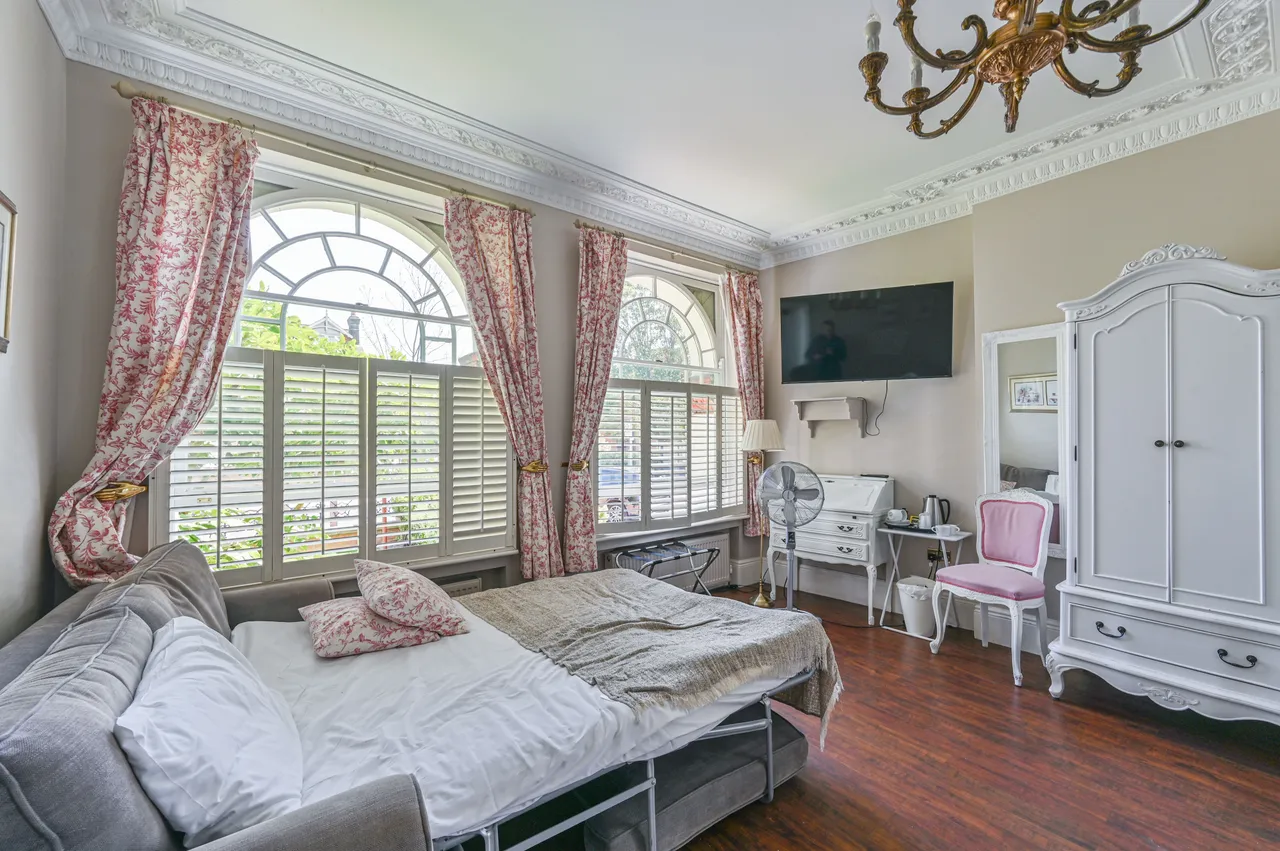 London, SW12, photo 34