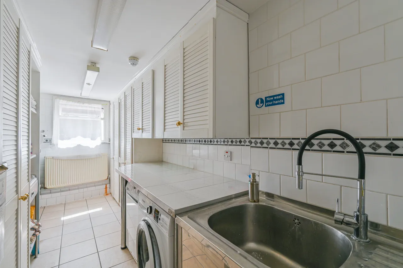 London, SW12, photo 19