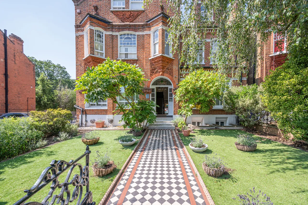 London, SW12, photo 28