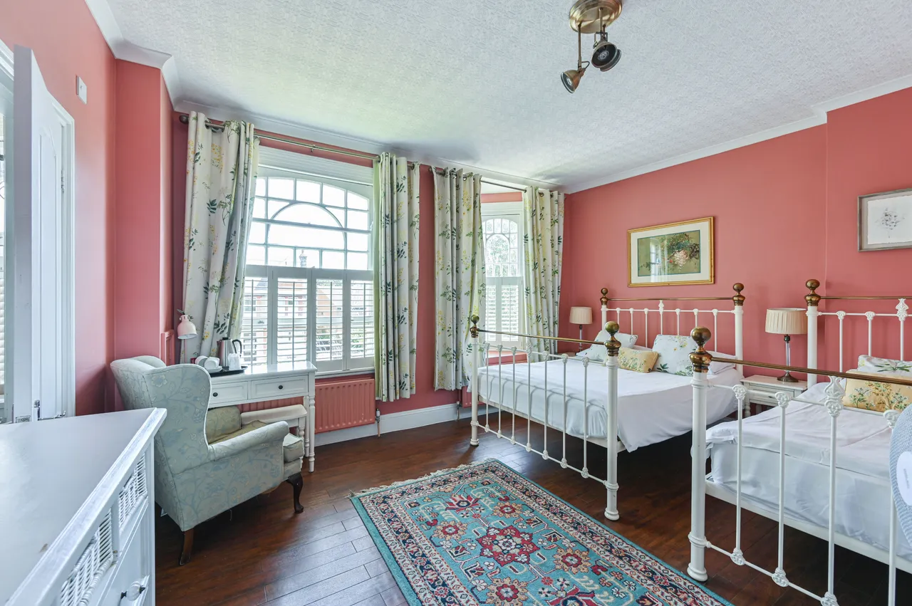 London, SW12, photo 36