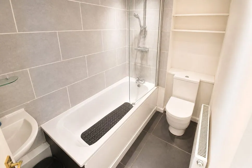 Greenhaven Drive, London, SE28, photo 8