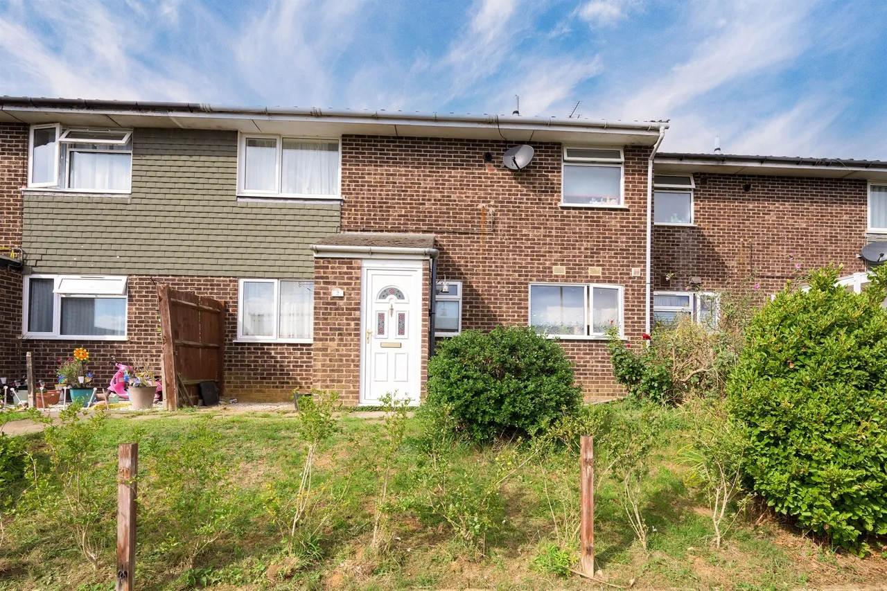 3 bed house for sale, Alder Close, Kettering, NN14
