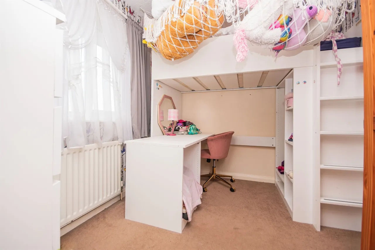 Alder Close, Kettering, NN14, photo 8