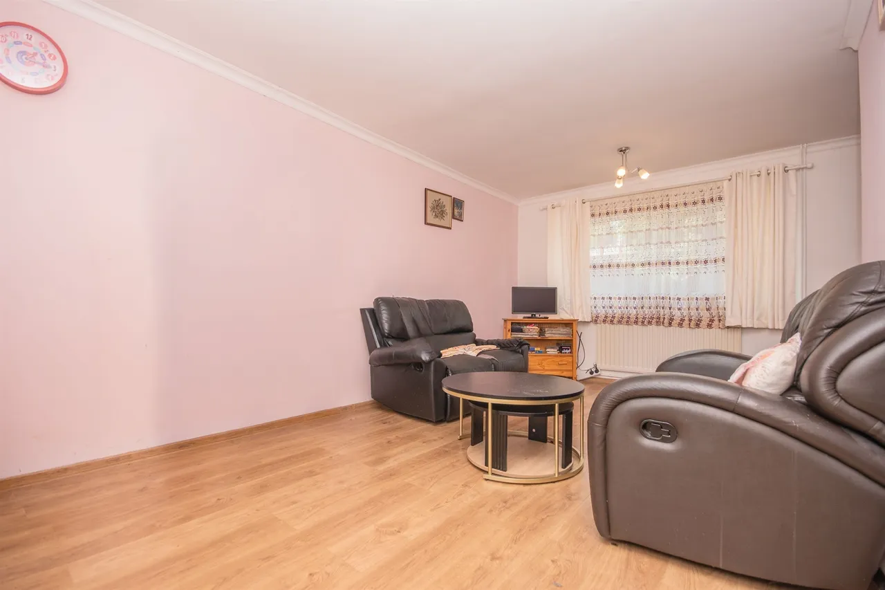 Alder Close, Kettering, NN14, photo 7