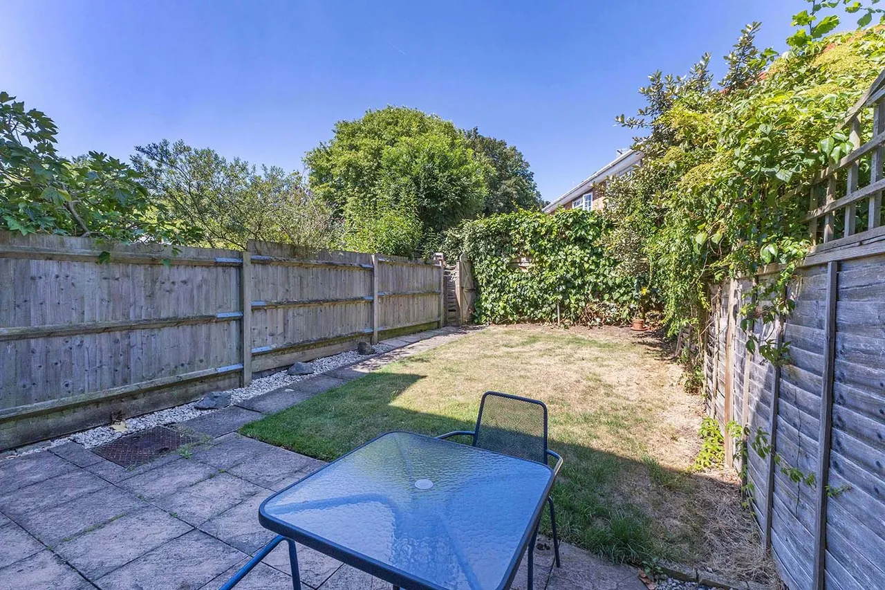 Beverley Gardens, Maidenhead, Berkshire, photo 10