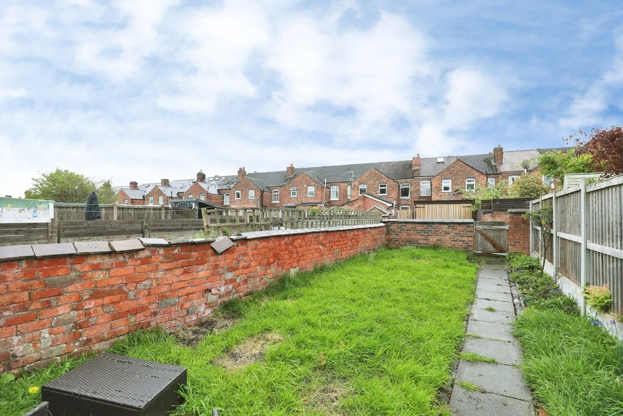 Hall O'Shaw Street, Crewe, Cheshire, CW1, photo 14
