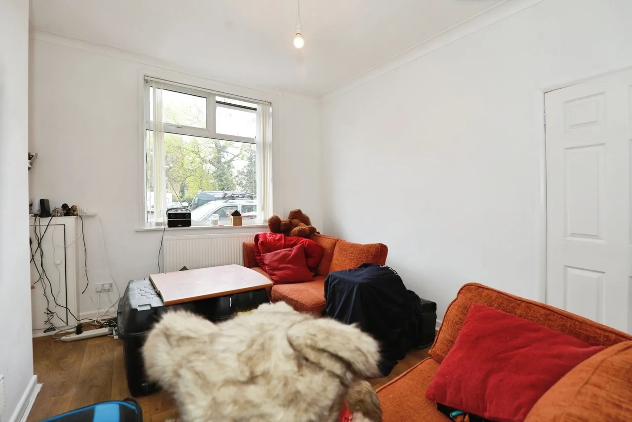 Hall O'Shaw Street, Crewe, Cheshire, CW1, photo 2