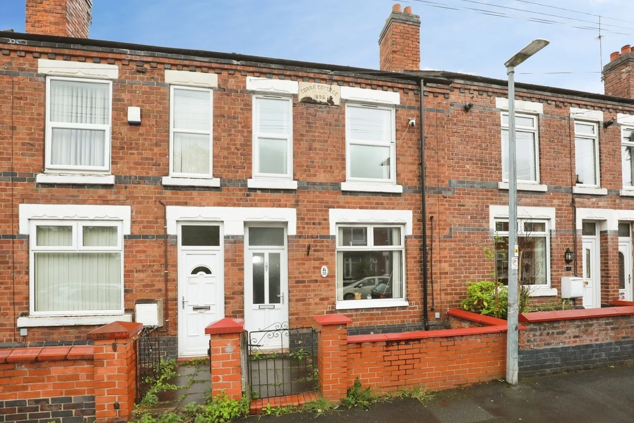 3 bed house for sale — Hall O'Shaw Street, Crewe, Cheshire, CW1