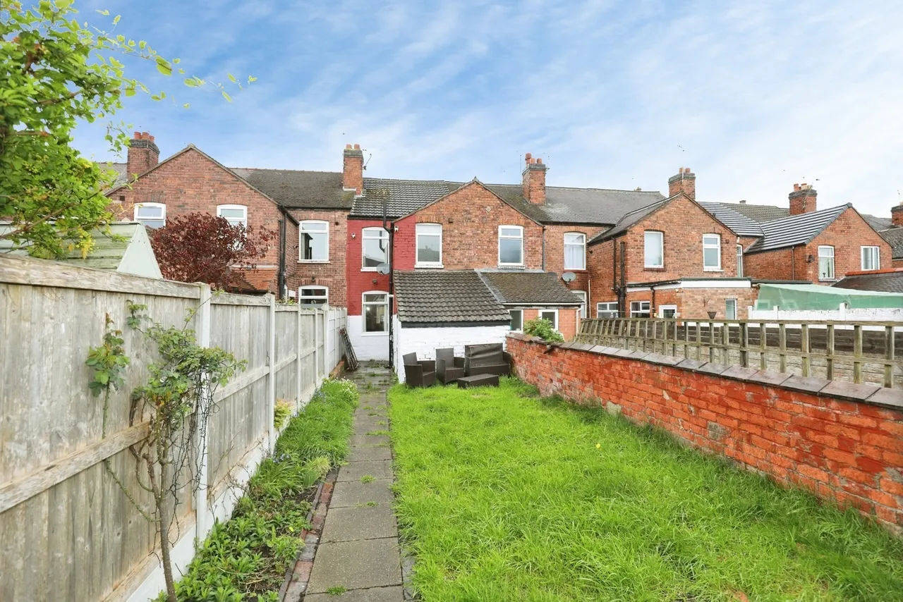 Hall O'Shaw Street, Crewe, Cheshire, CW1, photo 13