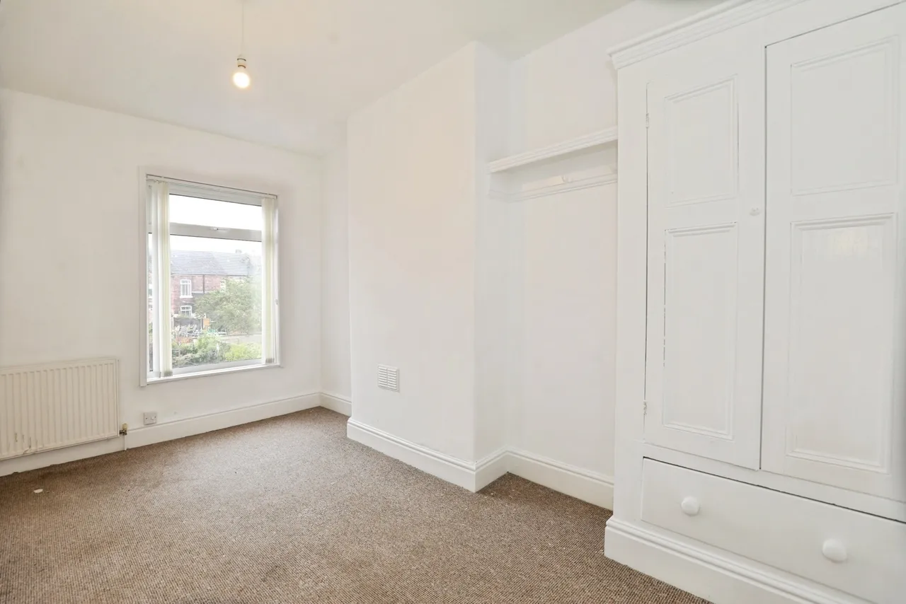 Hall O'Shaw Street, Crewe, Cheshire, CW1, photo 8