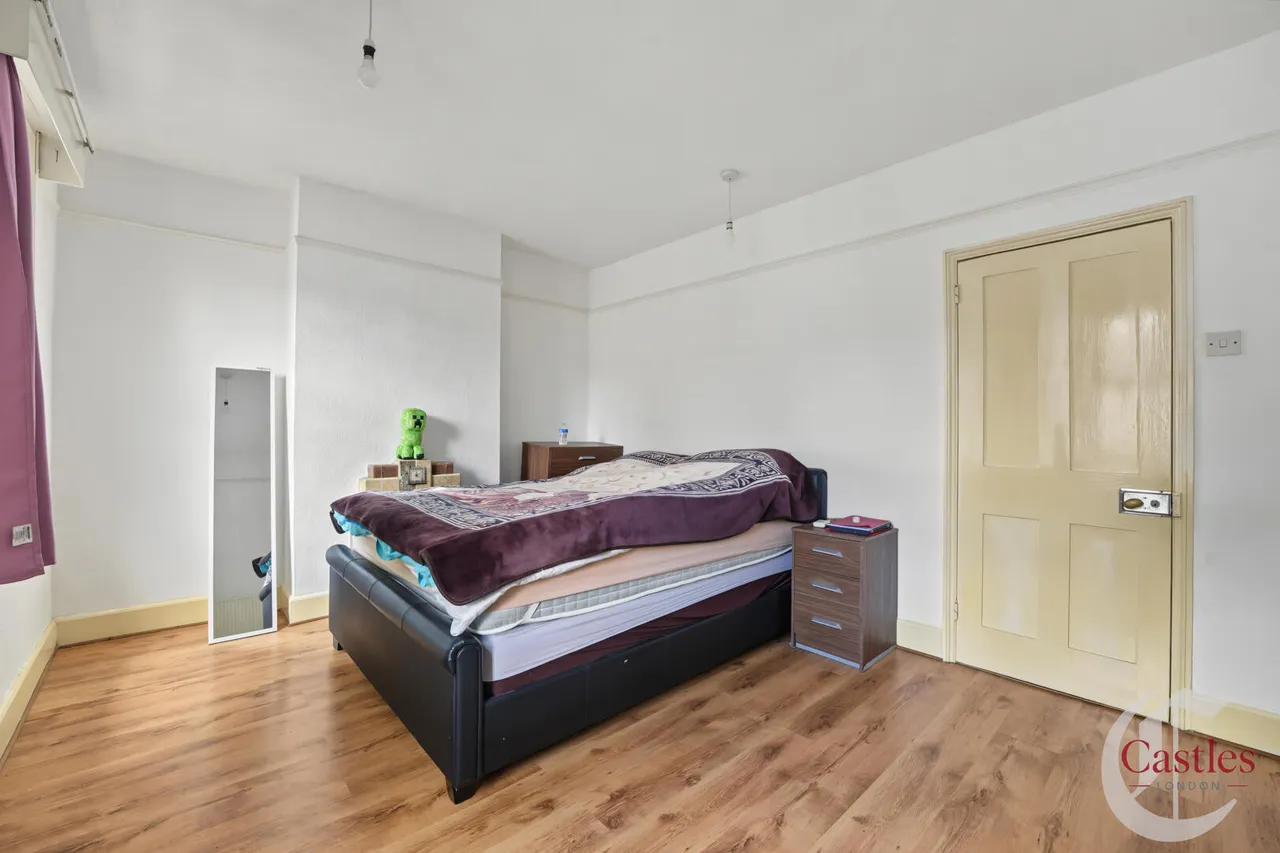 St. Peter’s Road, London, N9, photo 11