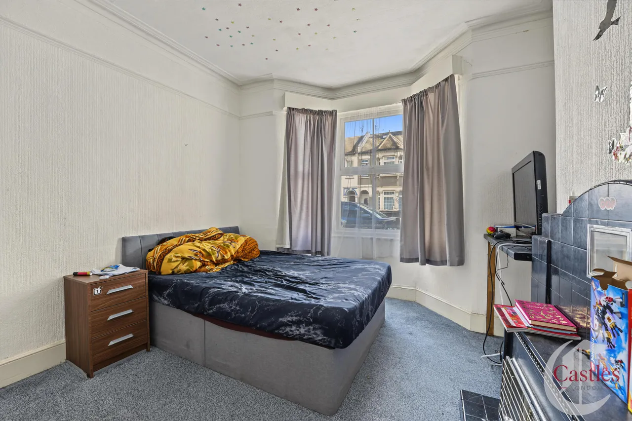 St. Peter’s Road, London, N9, photo 13