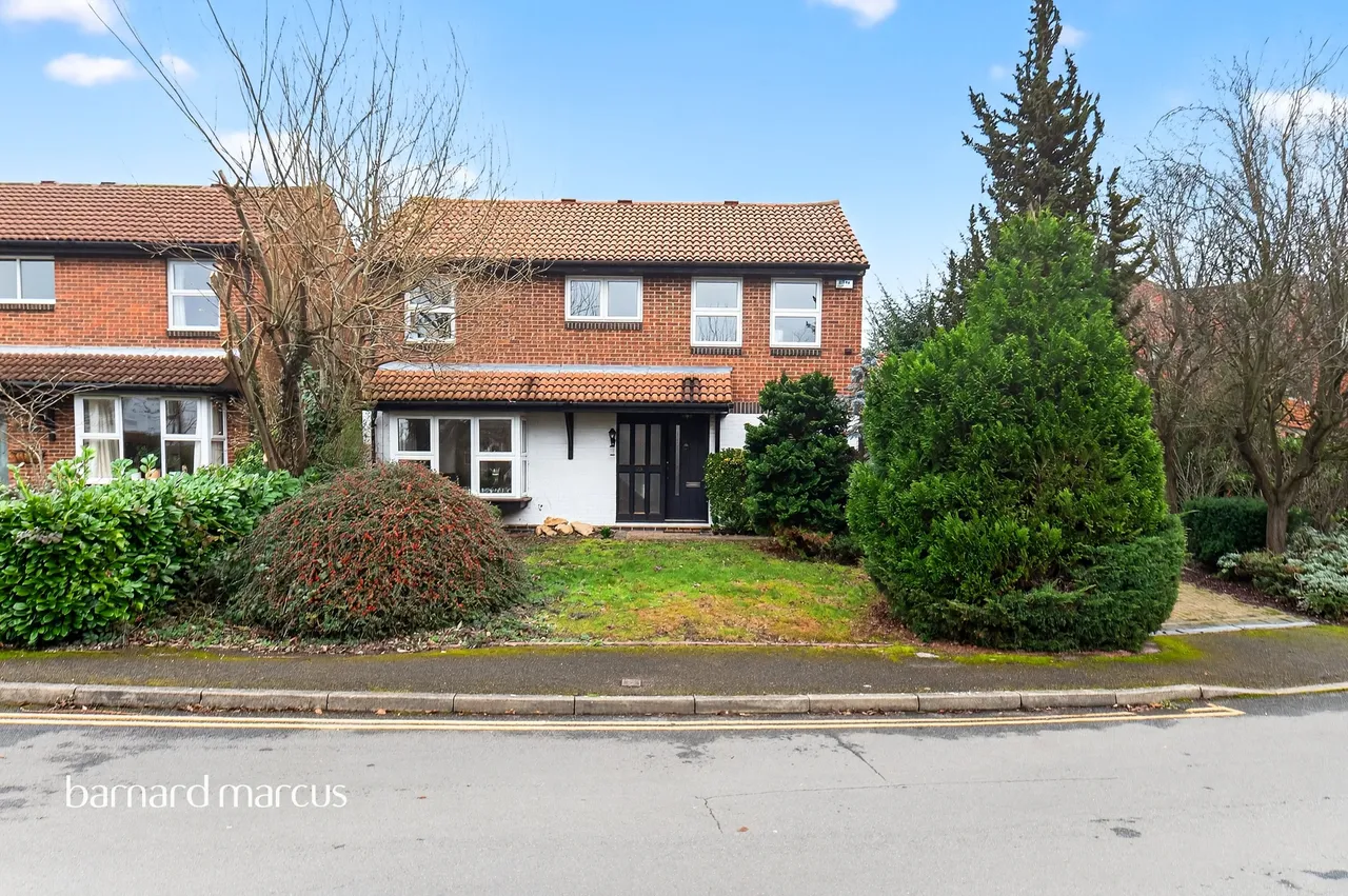 4 bed house to rent, Auriol Park Road, Worcester Park, KT4