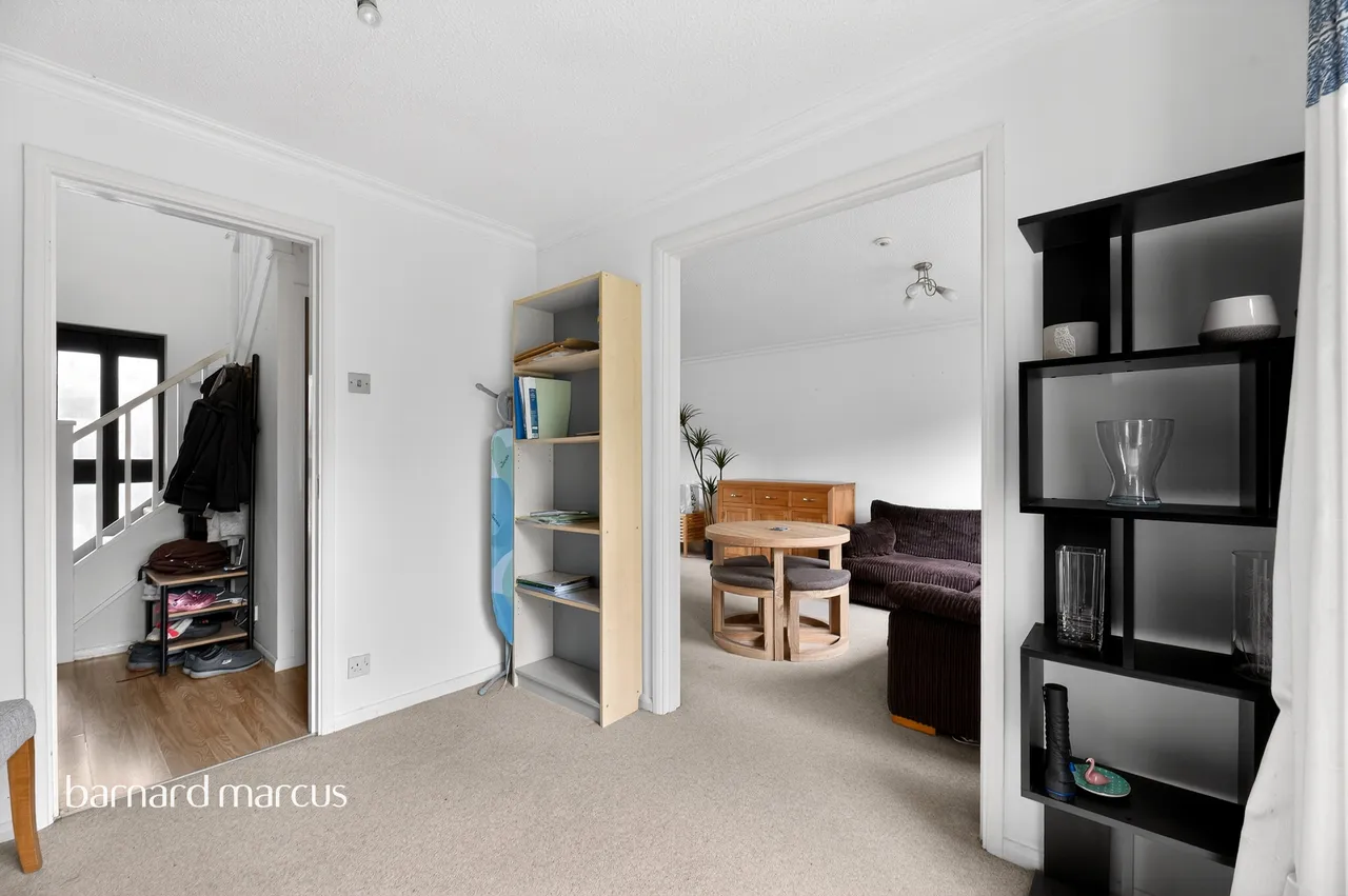 Auriol Park Road, Worcester Park, KT4, photo 7