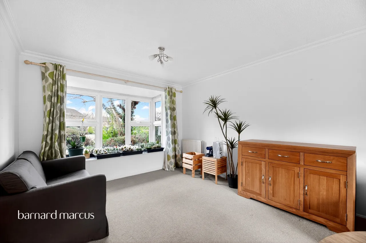 Auriol Park Road, Worcester Park, KT4, photo 5