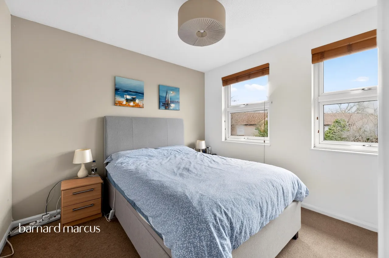 Auriol Park Road, Worcester Park, KT4, photo 12