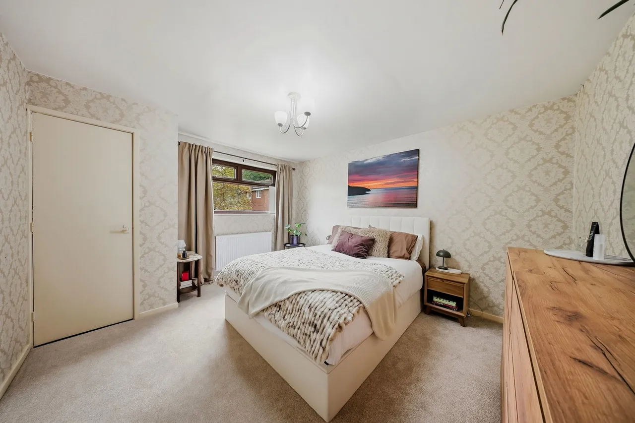 Summercroft, Chadderton, Oldham, OL9, photo 9
