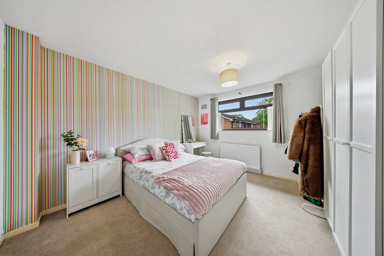 Summercroft, Chadderton, Oldham, OL9, photo 11