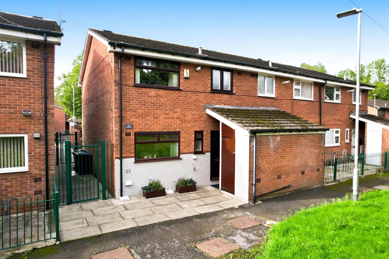 3 bed house for sale — Summercroft, Chadderton, Oldham, OL9