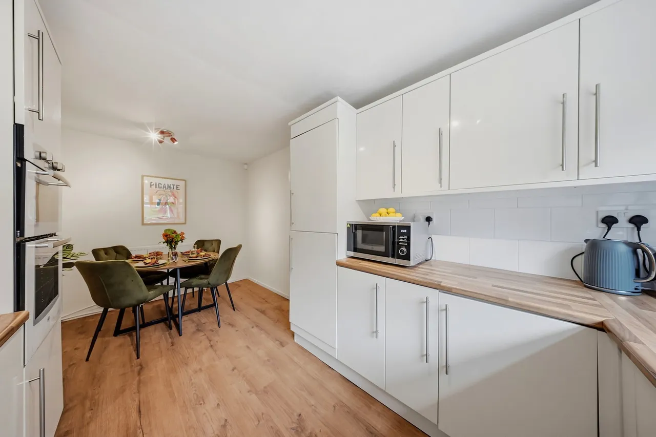 Summercroft, Chadderton, Oldham, OL9, photo 7
