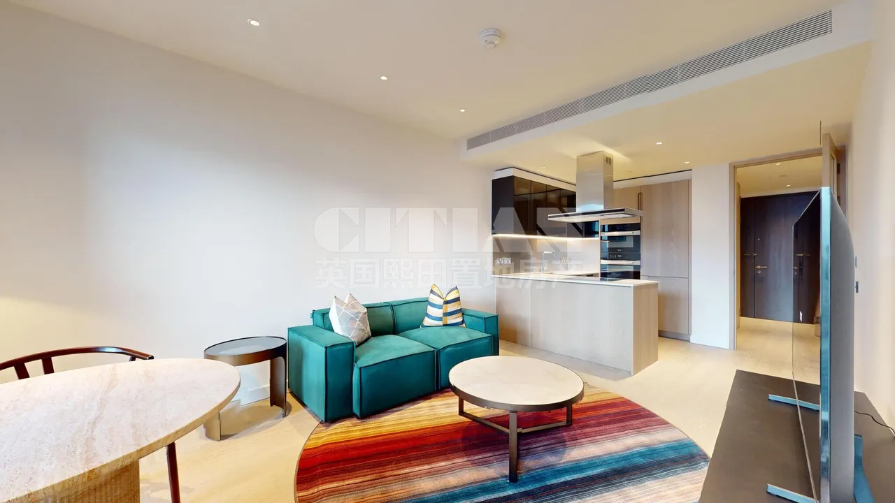 Nine Elms Ln, London, SW8, photo 2