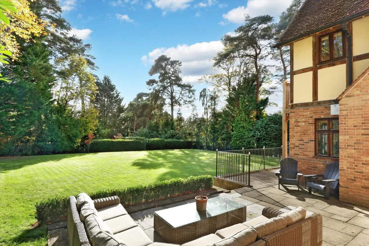 Callow Hill, Wentworth, GU25, photo 19