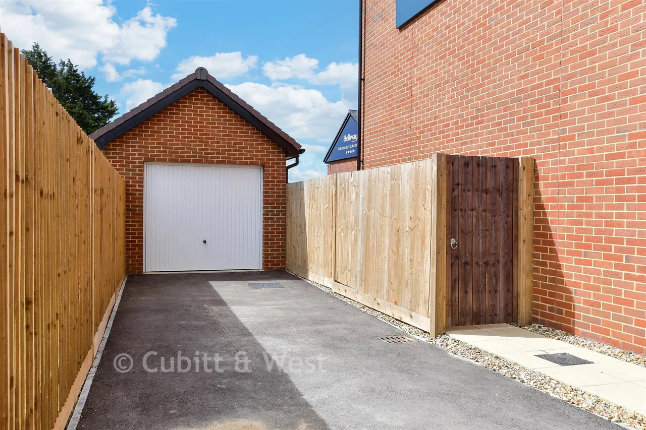 Elizabeth Square, Worthing, BN12, photo 6