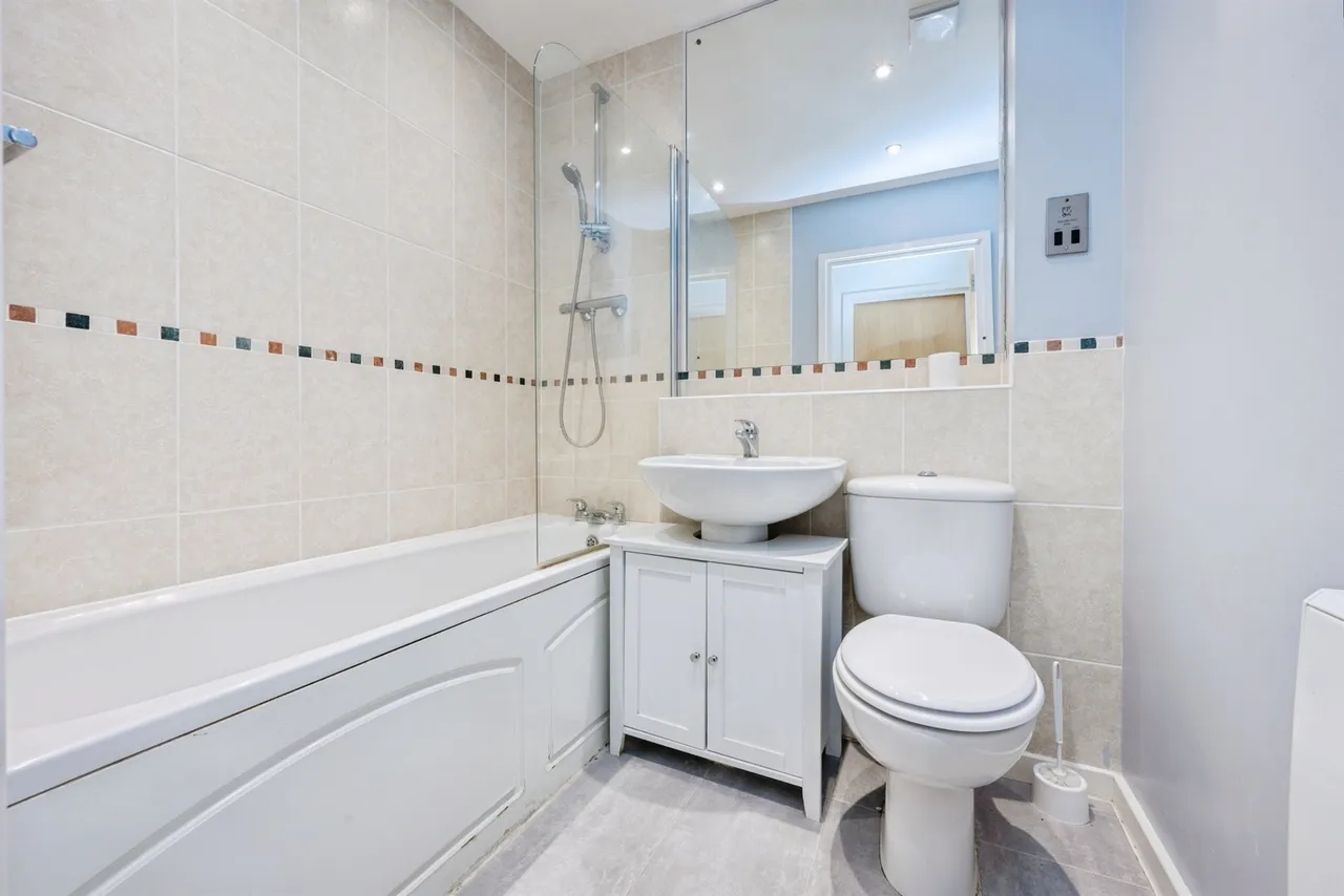 Alder Road, Weston Turville, Aylesbury, photo 10