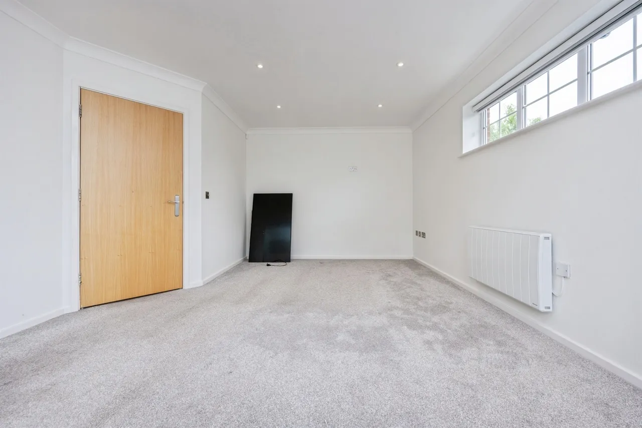 Alder Road, Weston Turville, Aylesbury, photo 5