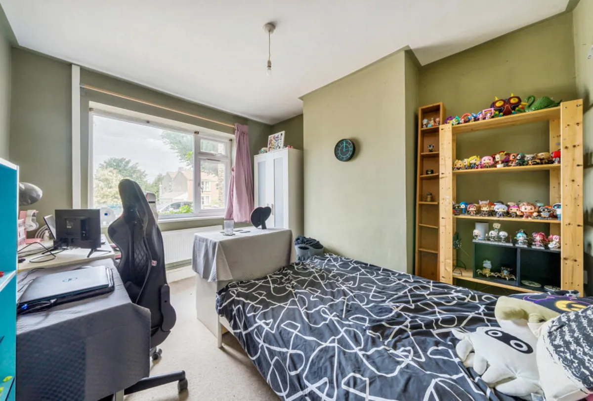 Downend Road, Bristol, BS16, photo 5
