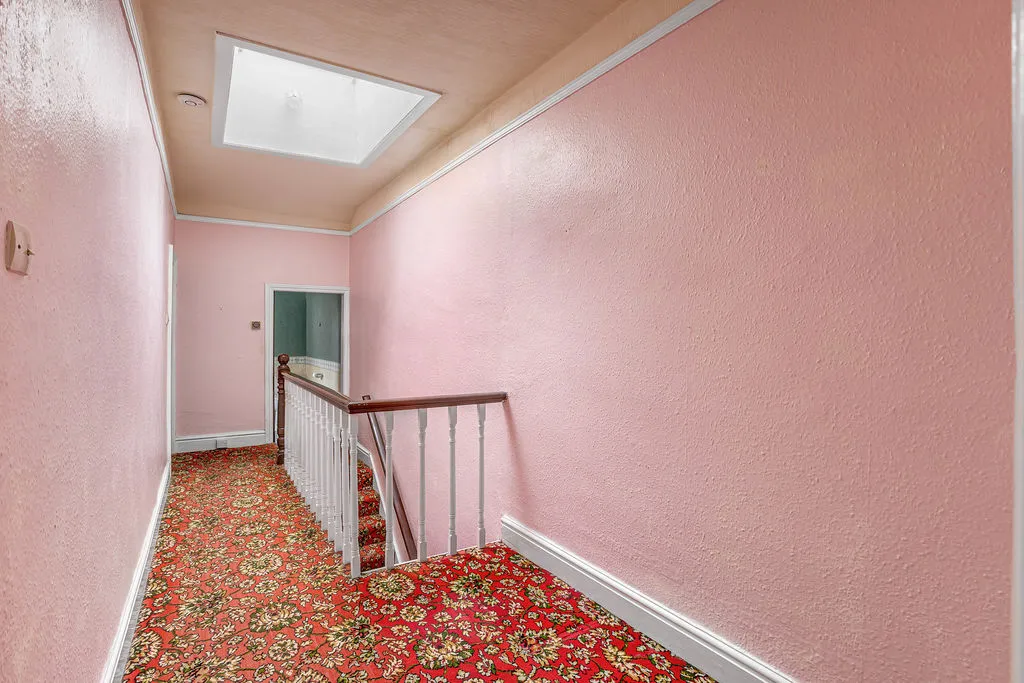 Castle Avenue, Rochdale OL11 4JJ, photo 9