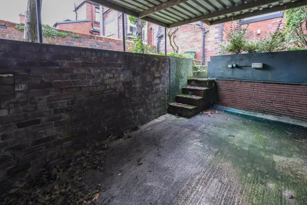 Castle Avenue, Rochdale OL11 4JJ, photo 16