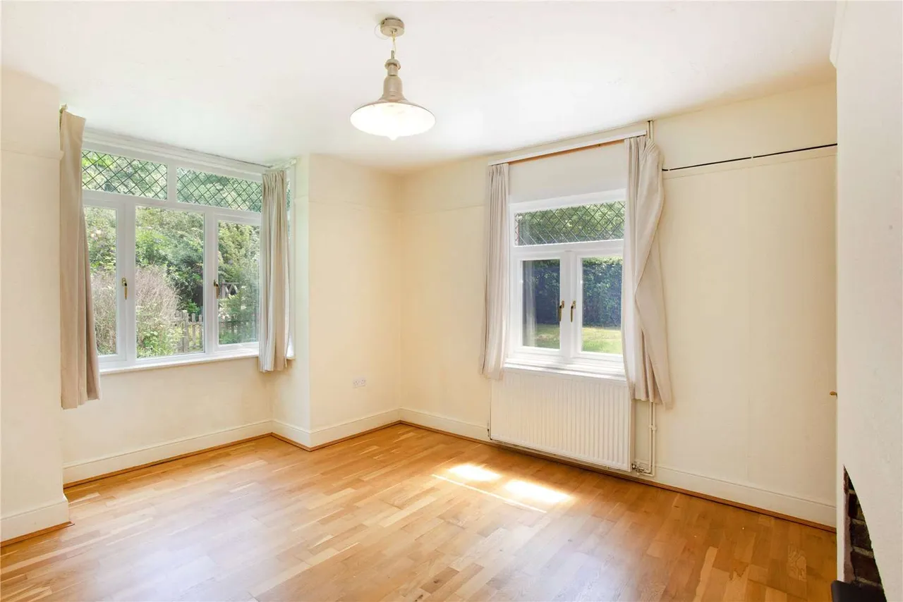 Brenchley Road, Horsmonden, Tonbridge, Kent, TN12 8DN, photo 6