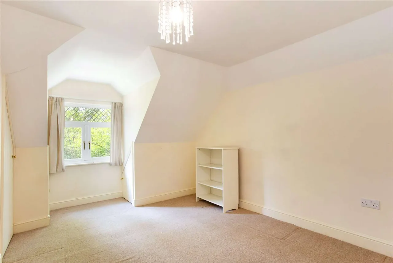 Brenchley Road, Horsmonden, Tonbridge, Kent, TN12 8DN, photo 11