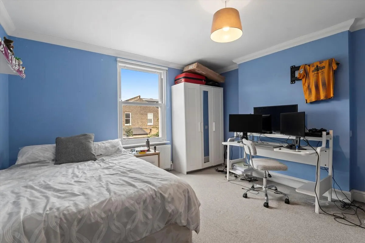 Baldwyn Gardens, London, W3, photo 12