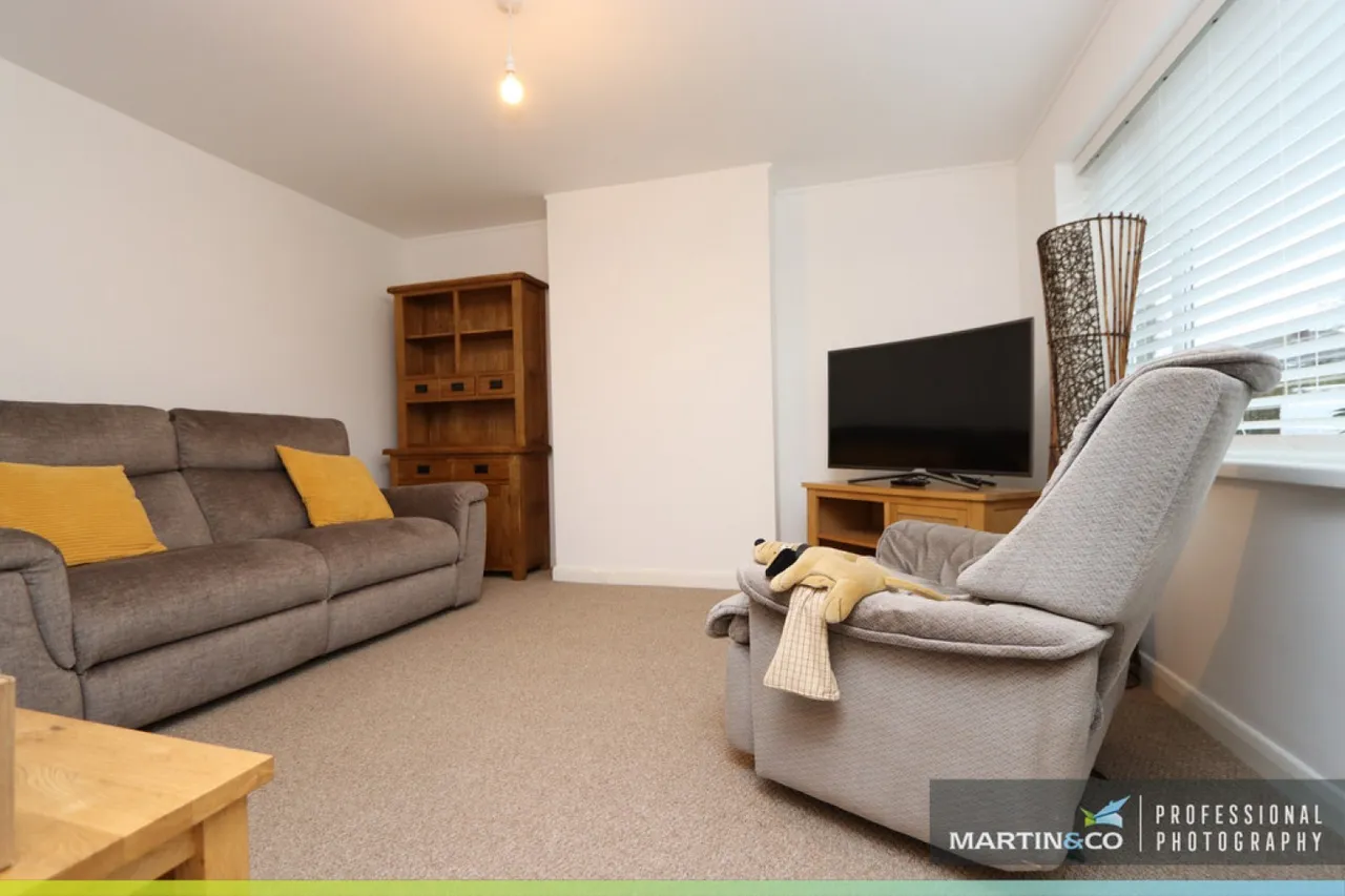 Rees Close, Newport, photo 7