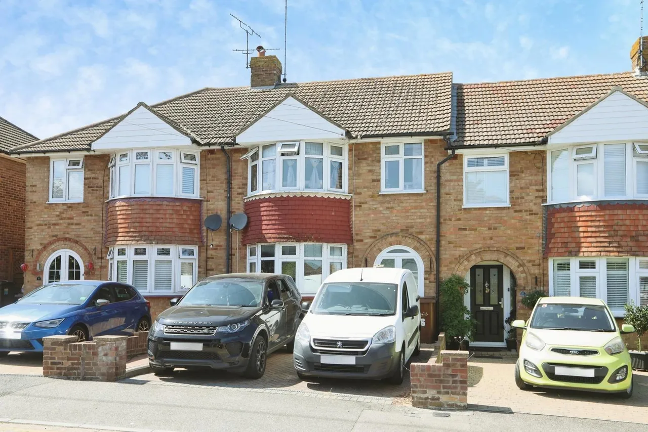 Suffolk Avenue, Rainham, Gillingham, Kent, ME8, photo 11