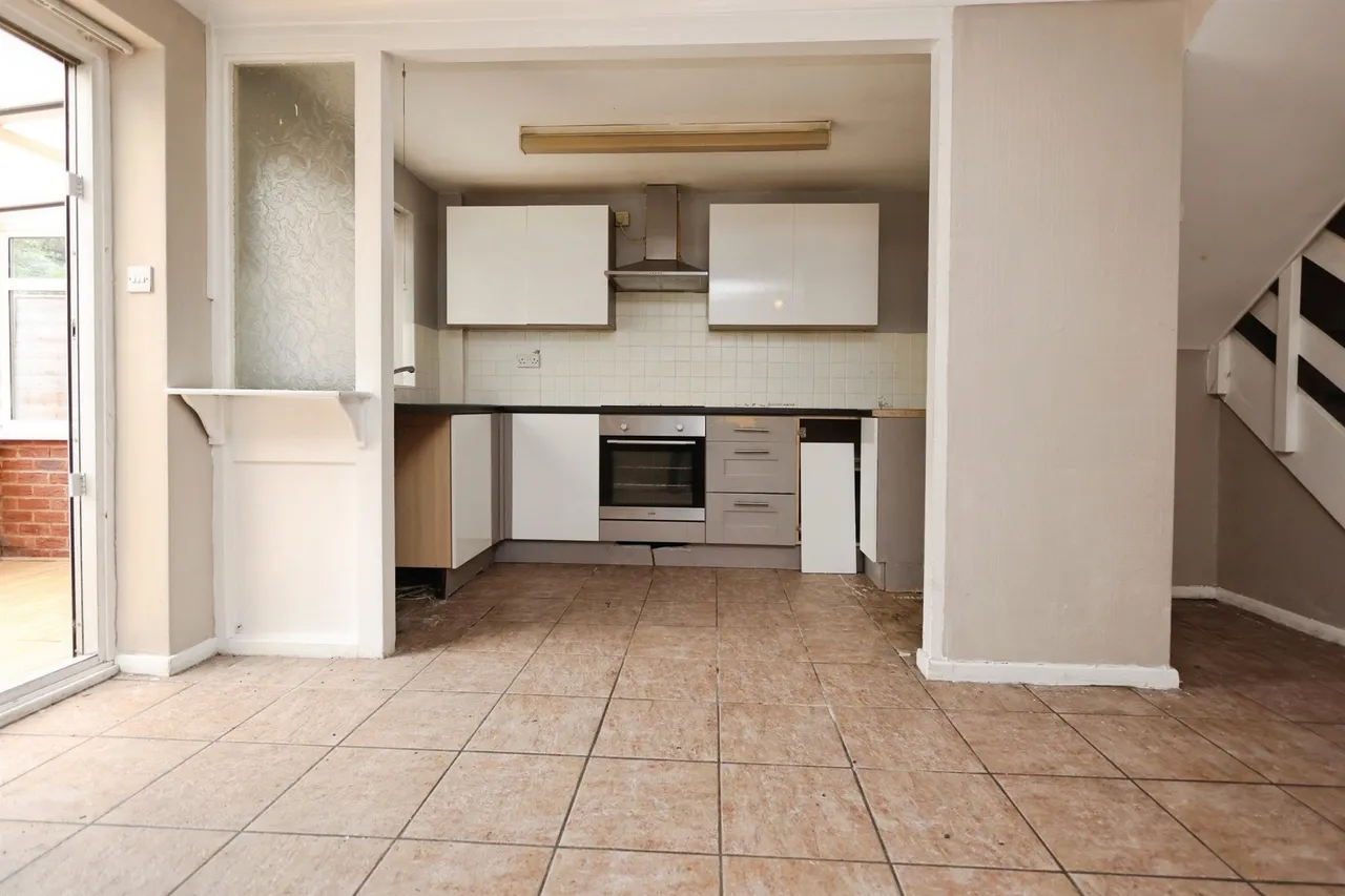 Singer Croft, Birmingham, B36, photo 4