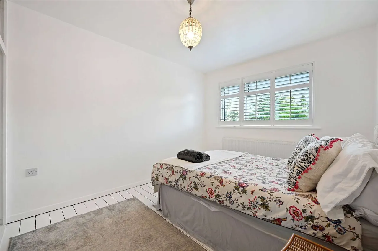 York Close, Kings Langley, Hertfordshire, WD4 9HX, photo 5