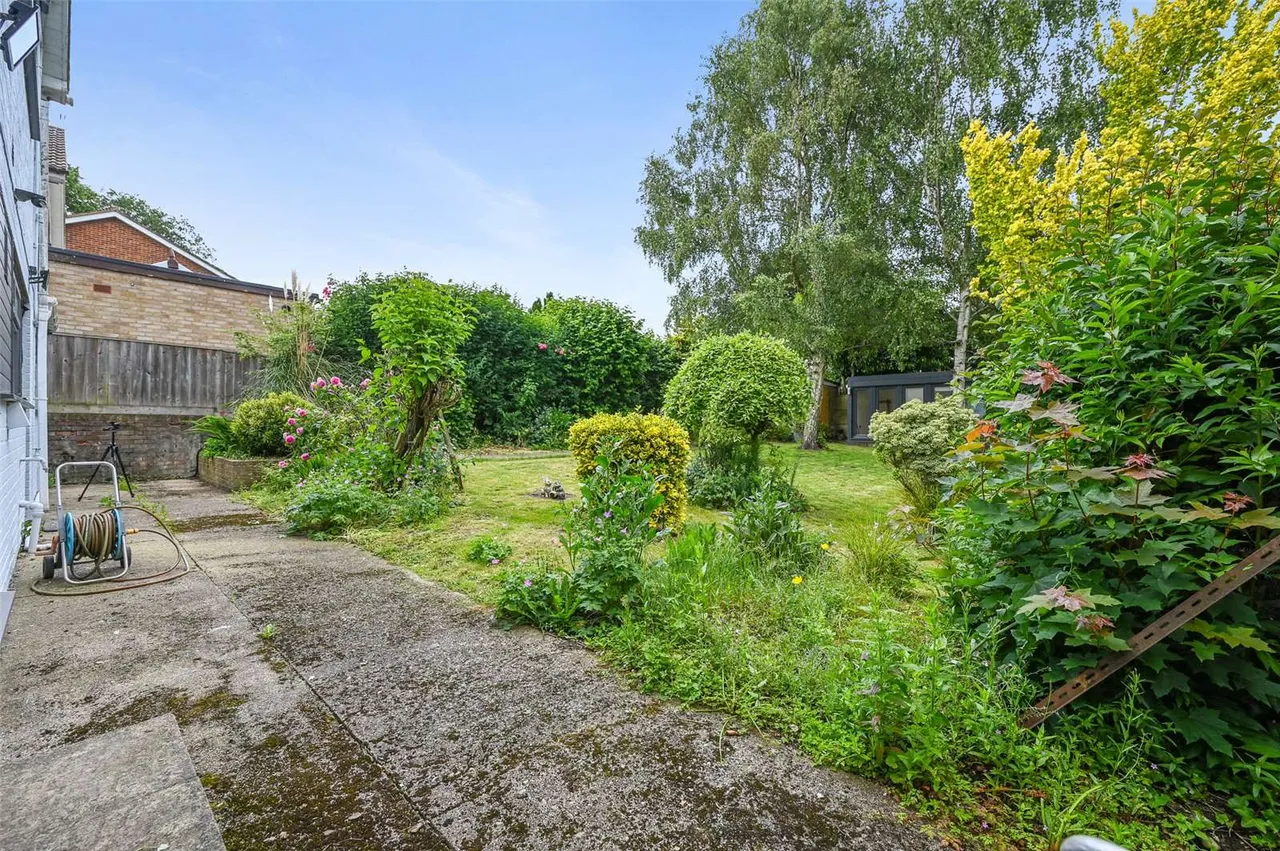 York Close, Kings Langley, Hertfordshire, WD4 9HX, photo 11