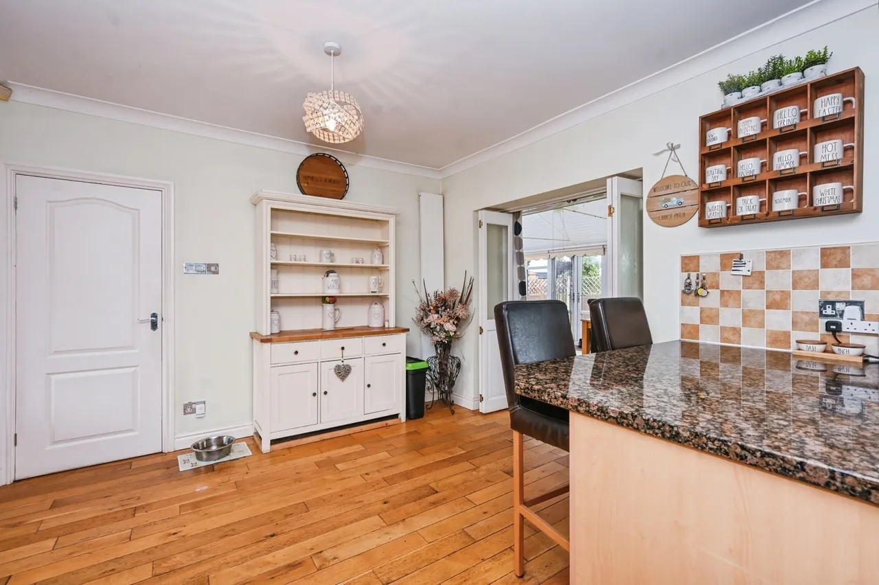 Liverpool Road, Widnes, WA8, photo 8