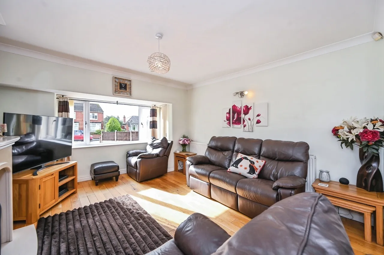 Liverpool Road, Widnes, WA8, photo 5