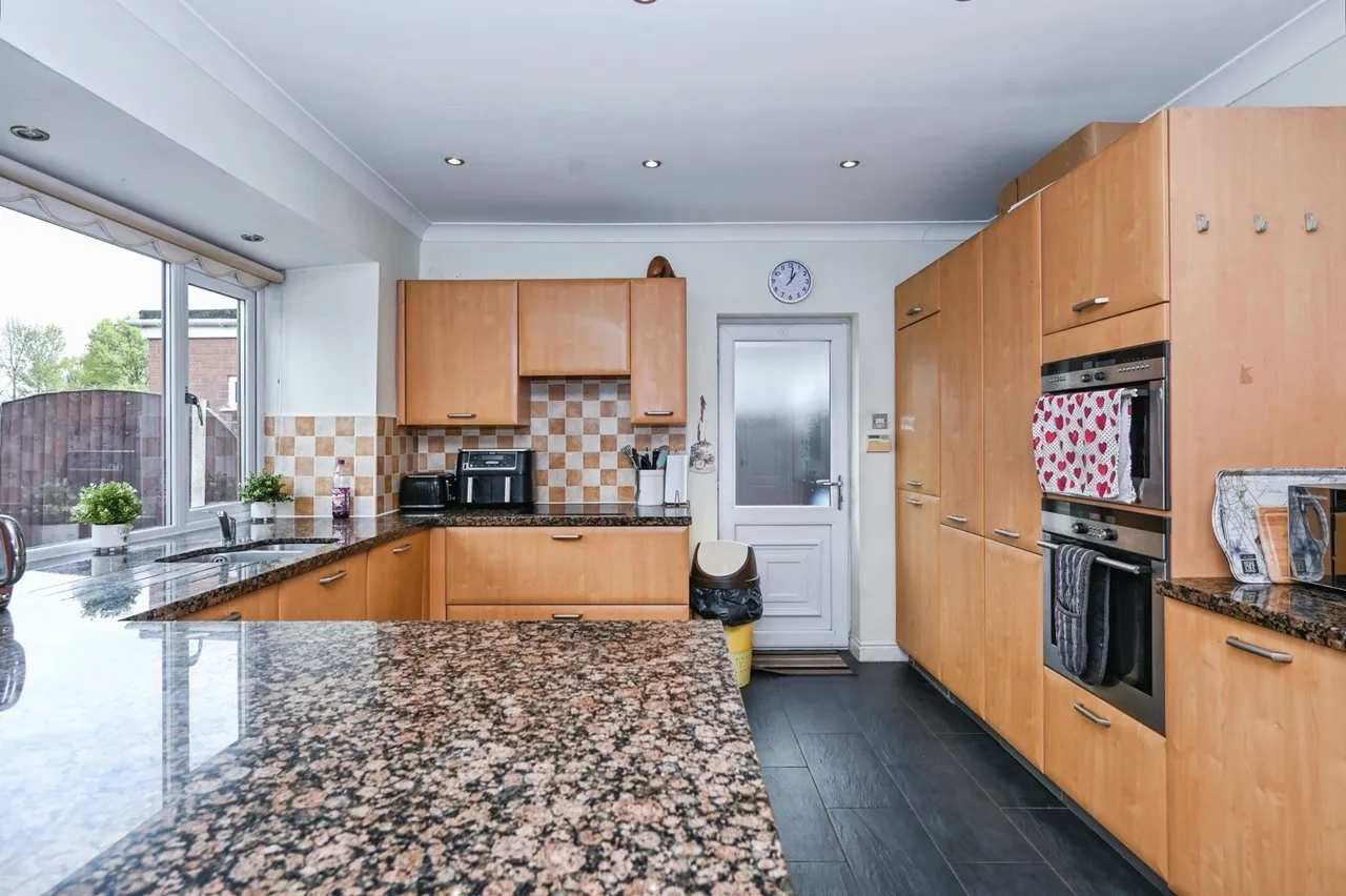 Liverpool Road, Widnes, WA8, photo 7